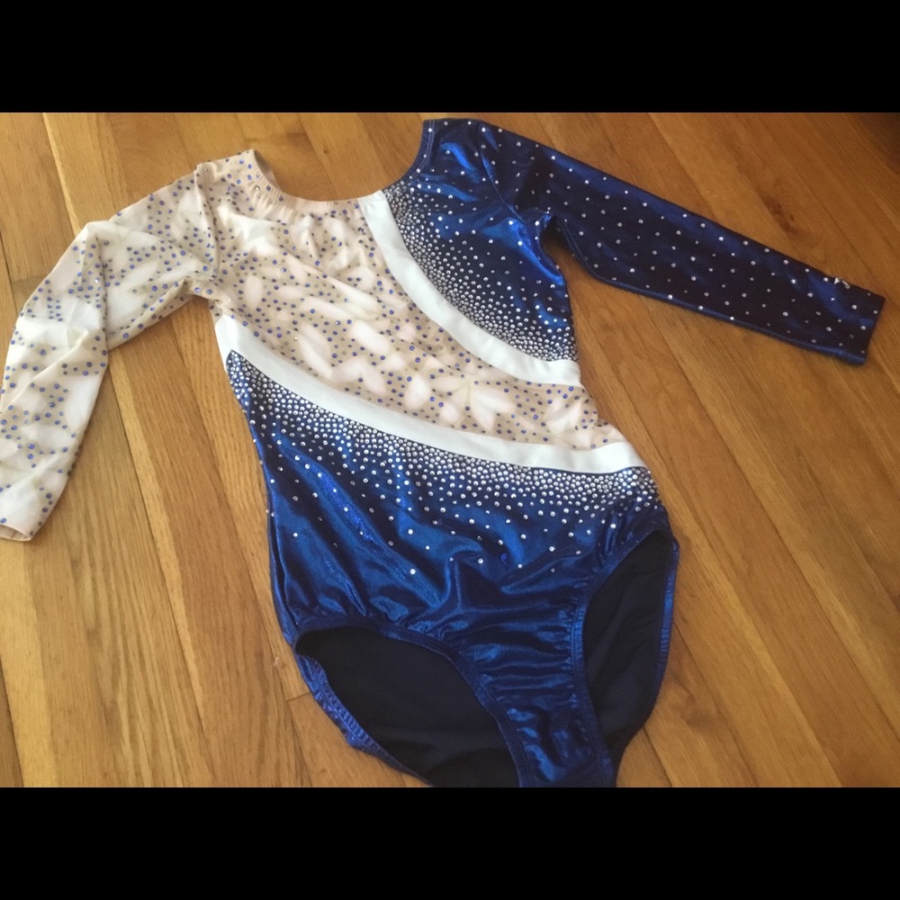 Competition gymnastics leotard